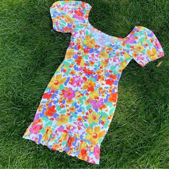 Colorful Floral Puff Sleeve Dress - Picture 4 of 4